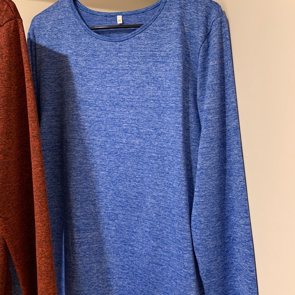 Women’s shirts - Picture 4 of 13